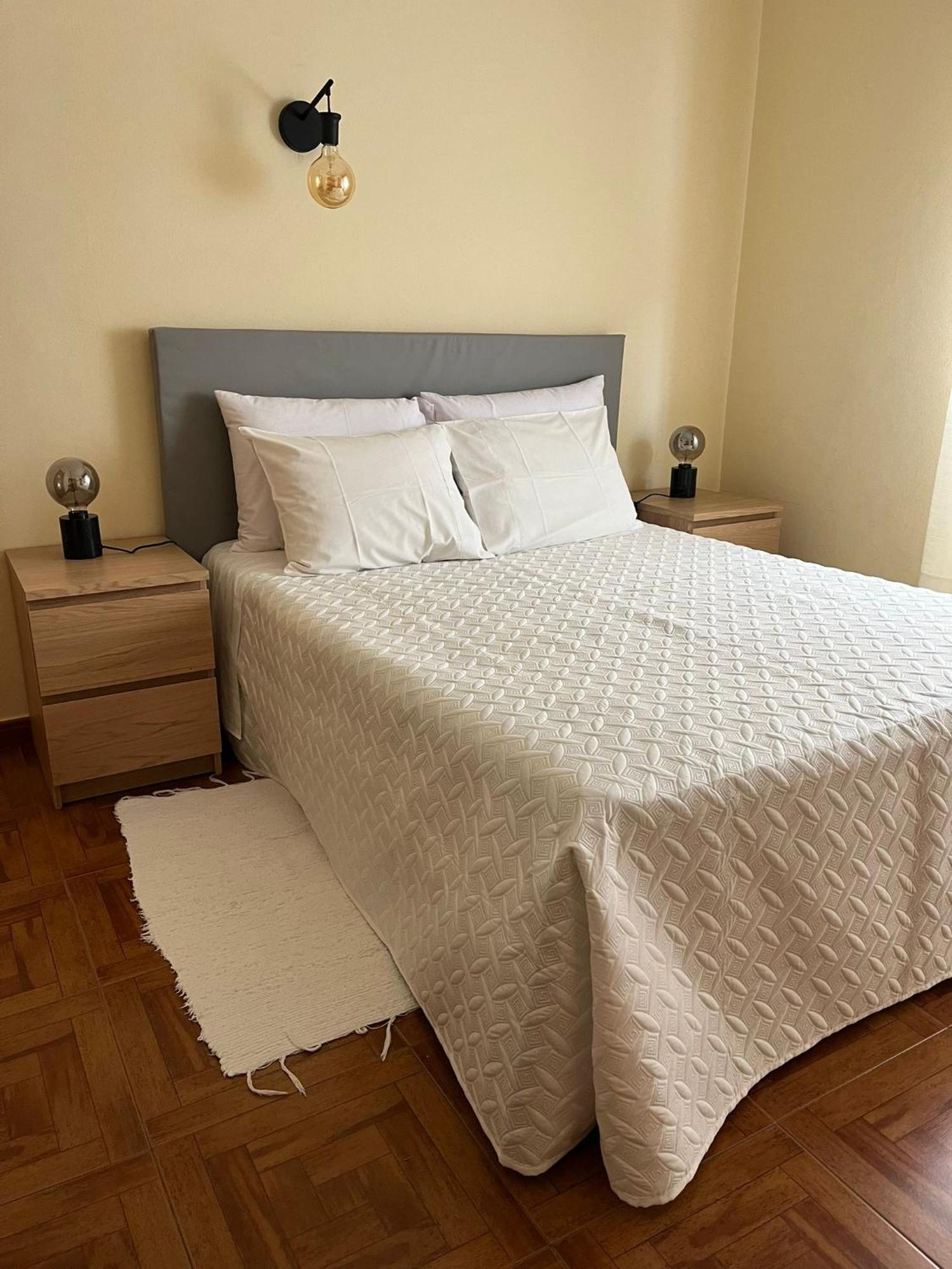 Romeu Bed and Breakfast Quarteira Exteriör bild